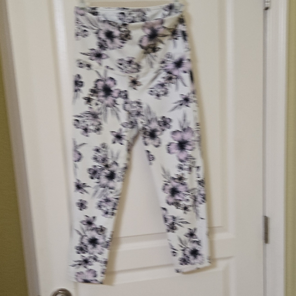 Floral Ladies Leggings
